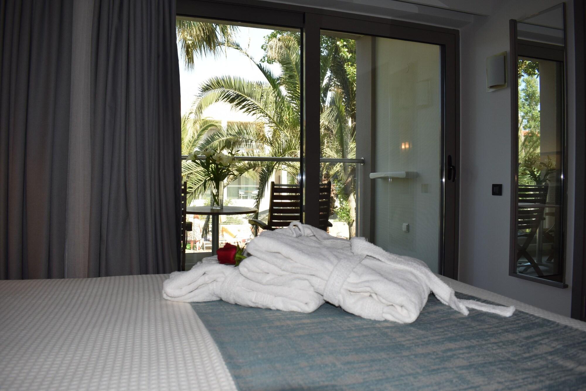 פלטאנס Minos Mare Hotel מראה חיצוני תמונה