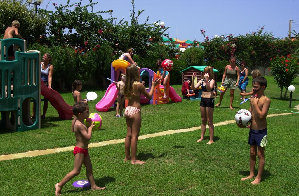 פלטאנס Minos Mare Hotel מראה חיצוני תמונה